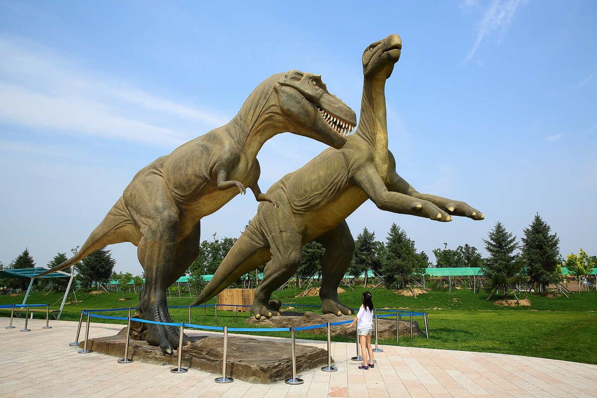 仿真恐龙的冰河世纪公园在欧洲很受欢迎