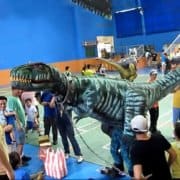 电子仿真恐龙在波兰展览