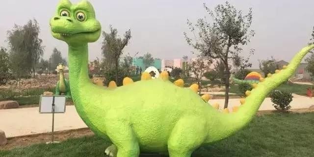 定制的电子仿真龙产品