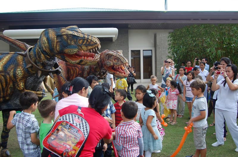 适合儿童娱乐的大型购物中心仿真恐龙服饰