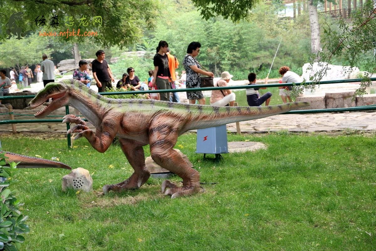 侏罗纪公园仿真恐龙模型三角龙