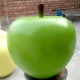 玻璃钢青苹果雕塑产品详细简介